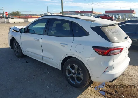 2023 Ford Escape St-Line z USA, uszkodzony, nr VIN 1FMCU0MNXPUA25669